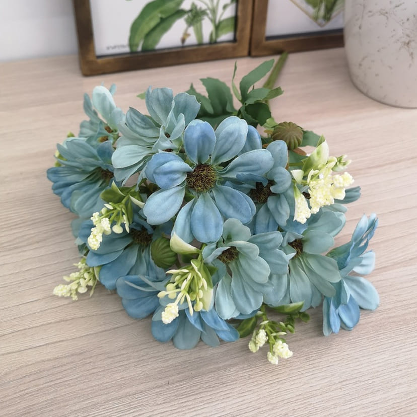 Искусственные цветы в Нефтегорске | Цветы искусственные «Ромашки с бутонами», голубые, букет